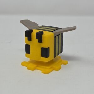 McDonald's Minecraft Happy Meal Toy #10 Bee 2025 Series